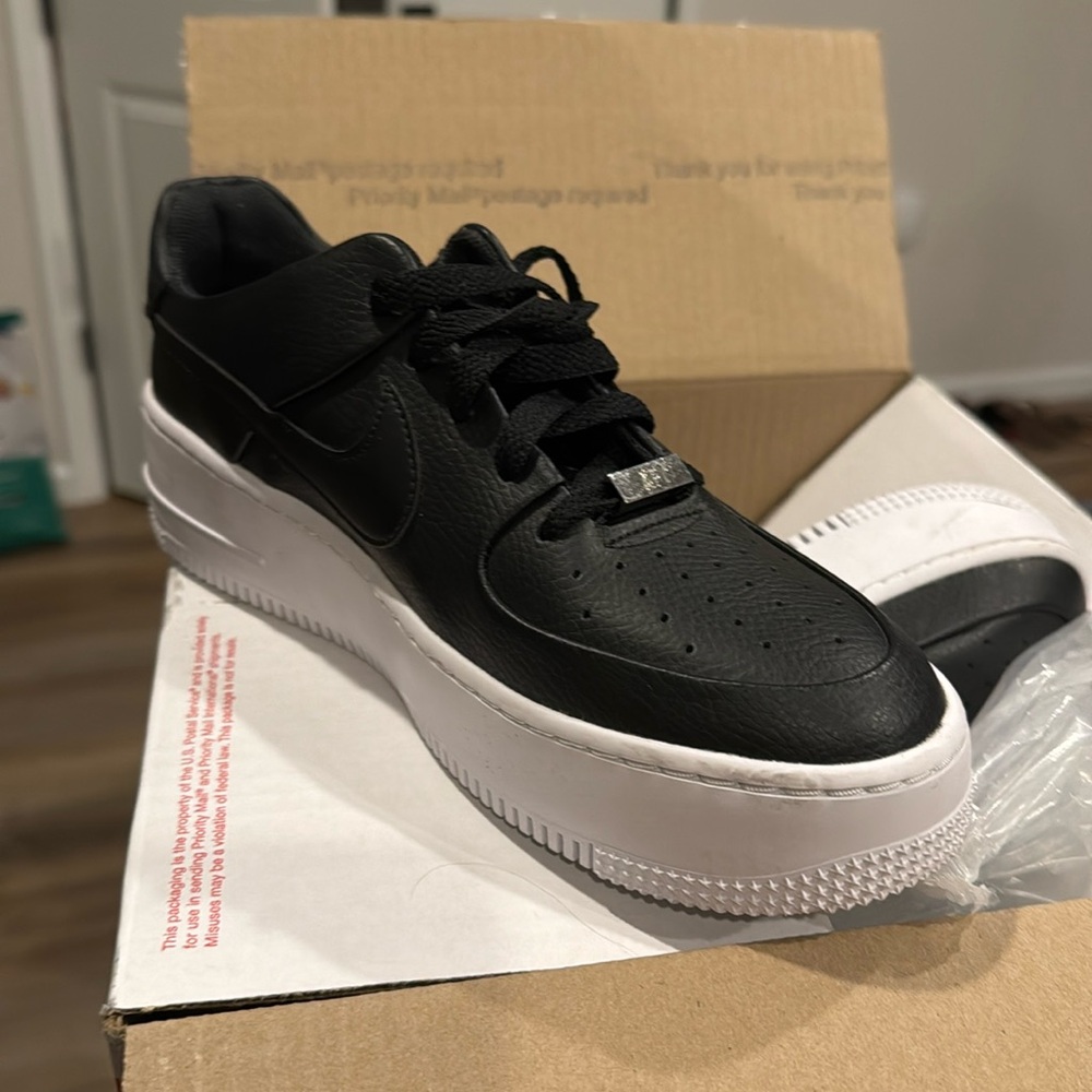 Nike AIR FORCE 1 SAGE LOW Women Black/Black-white Sz 8.5